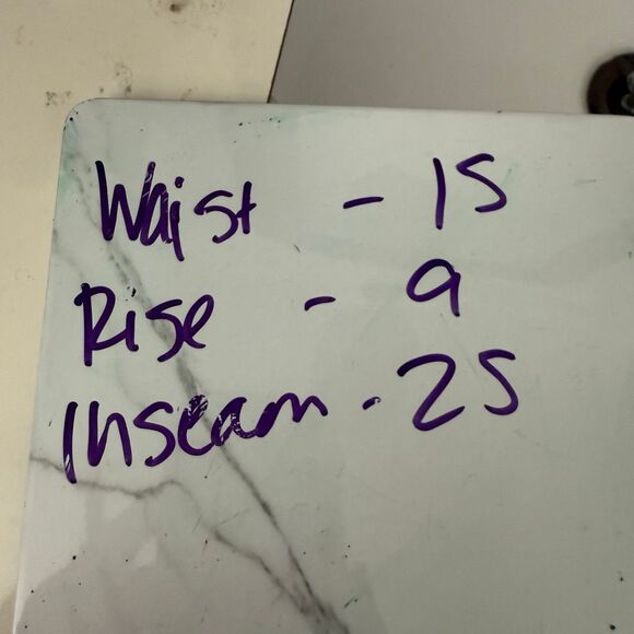 Nike Golf Women’s 4 Short Khaki Pants Cropped Ankle - Picture 4 of 5